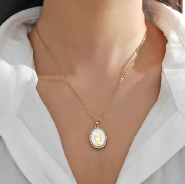 Collier