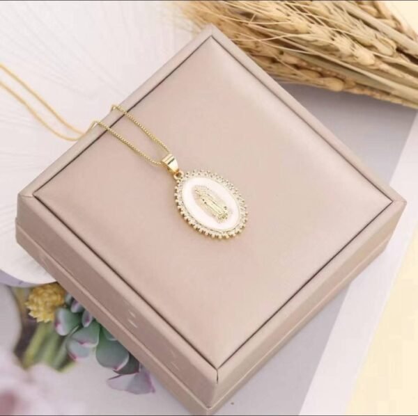 Collier
