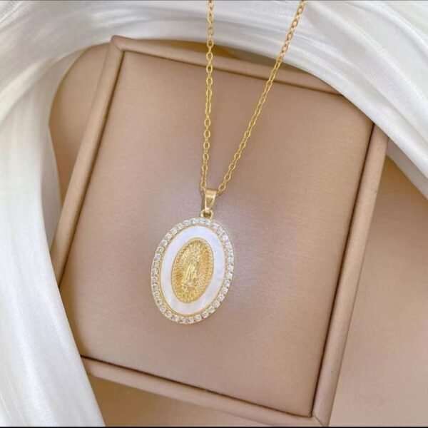 Collier