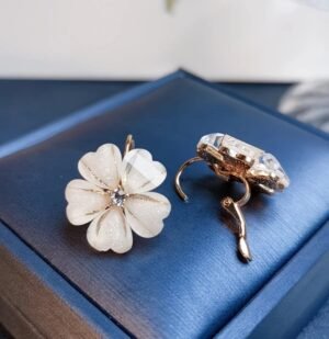 Boucles d’Oreilles Fleur de Sakura