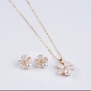 Parure fleur perle véritable dorée