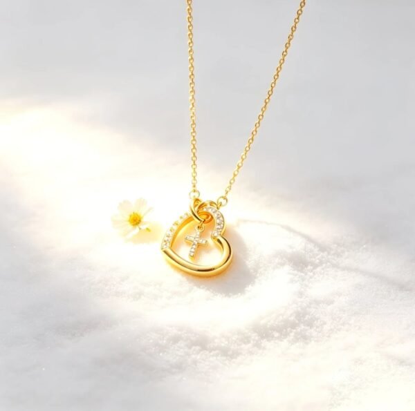 2026/09/1000157566.jpg Collier cœur croix zircons