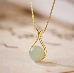 Collier goutte pierre de jade