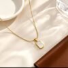 Collier pendentif rectangle