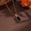 Collier pendentif rectangle