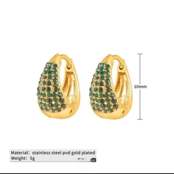 Créoles dorées pavées de zircons