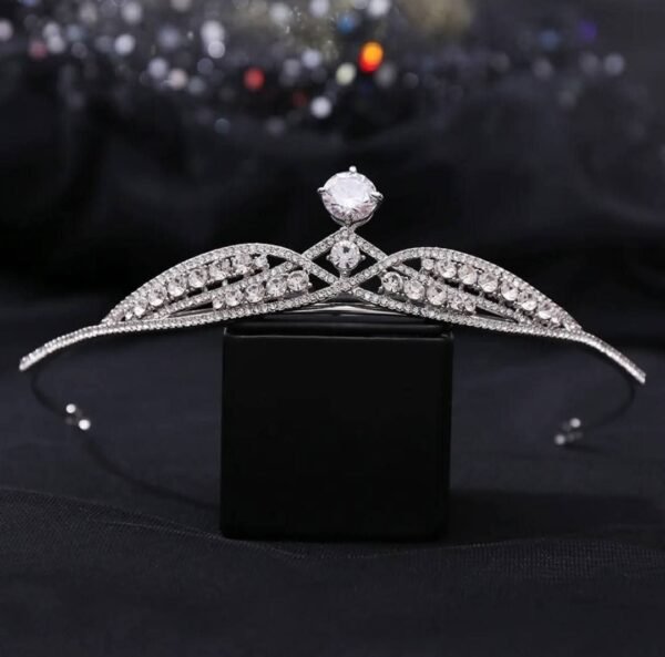Diadème strass croisé élégant