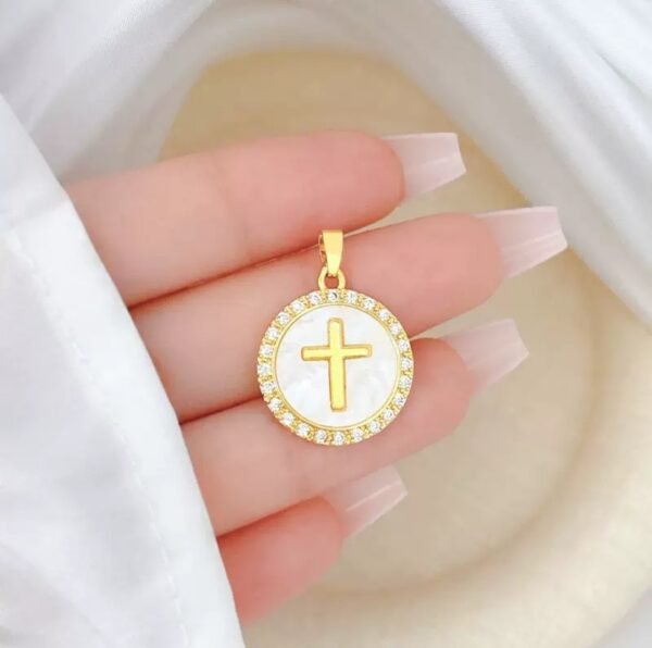 2026/09/1000219934.jpg Collier croix pendentif nacre