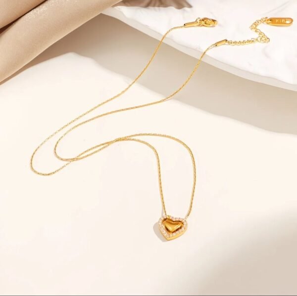 2026/09/1000221572.jpg Collier cœur bombé strass