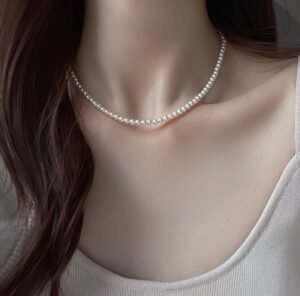 Collier perlé fin, perles 4 mm