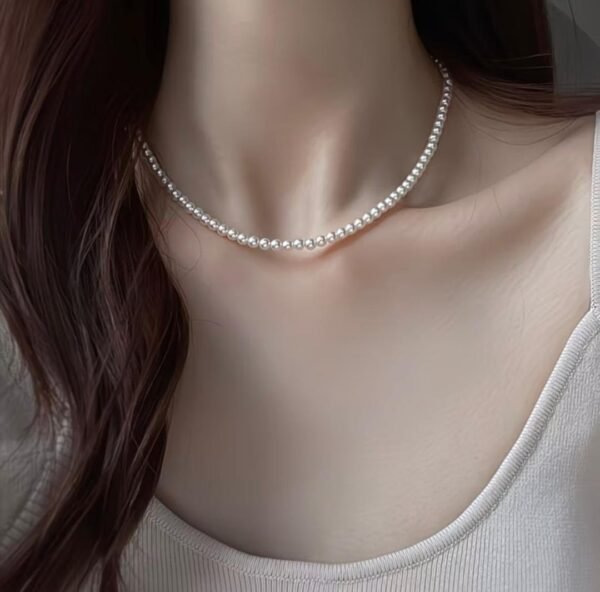2026/09/1000222755.jpg Collier perlé fin, perles 4 mm