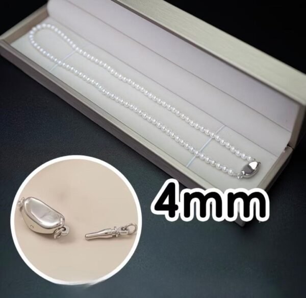 2026/09/1000222772.jpg Collier perlé fin, perles 4 mm
