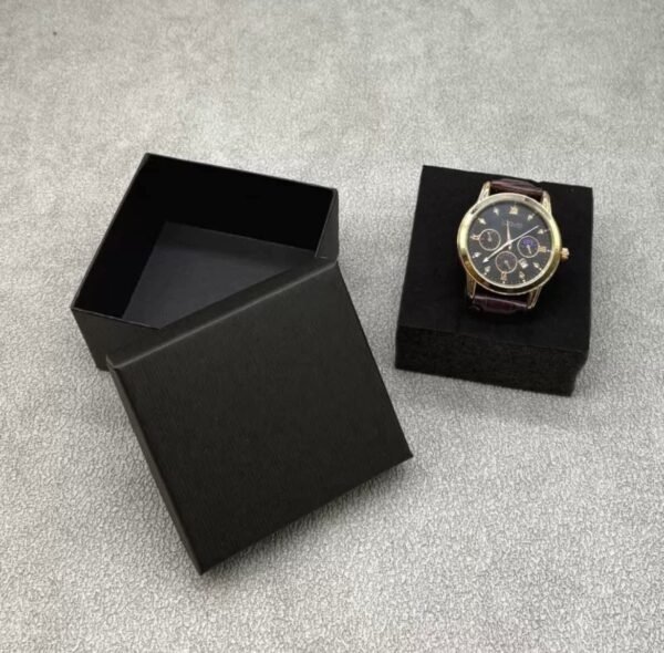 2026/09/1000226981.jpg Boîte à montre
