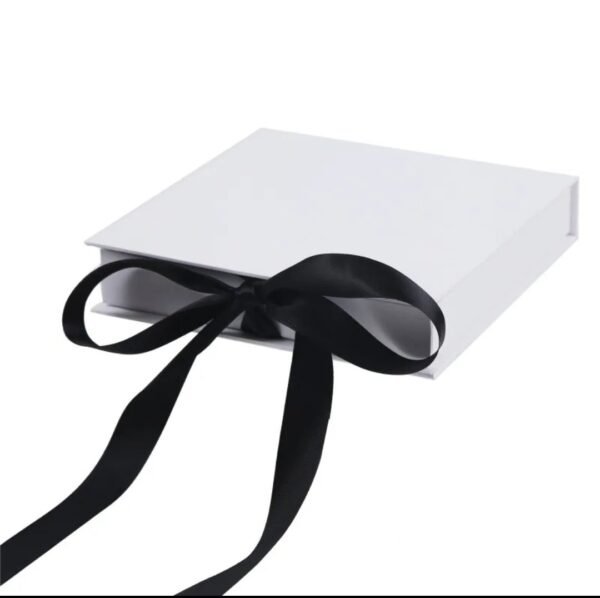 2026/09/1000227359.jpg Coffret cadeau
